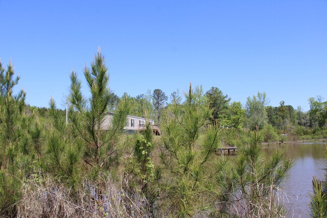 Building Photo - 818 W Grantville Rd