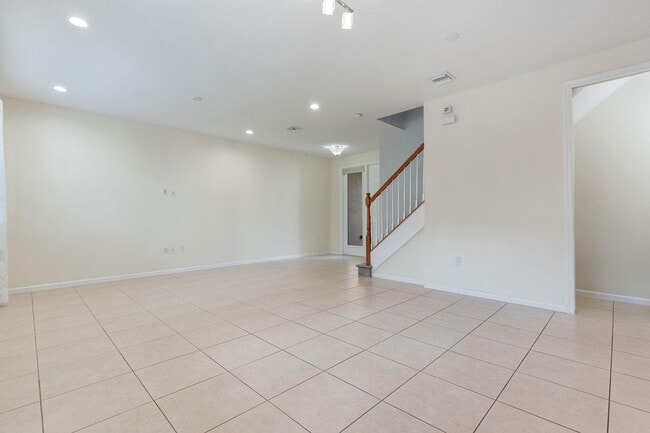 Building Photo - 3330 NW 124th Way