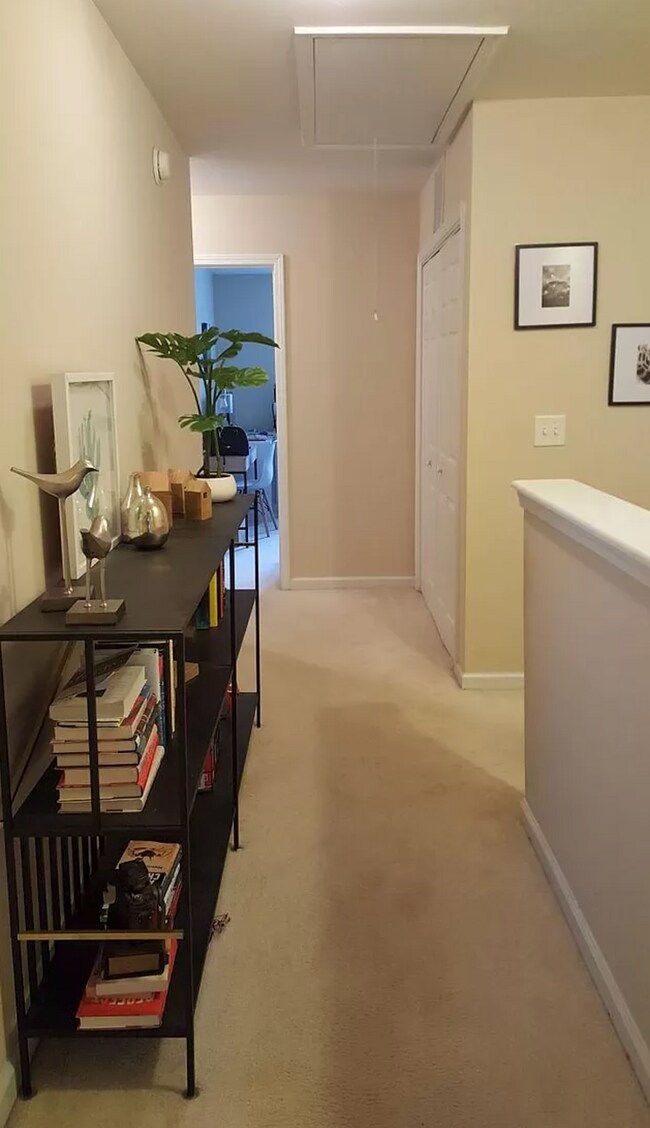 Building Photo - 919 Shining Wire Way