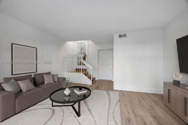 Building Photo - 390 NW 86th Ct
