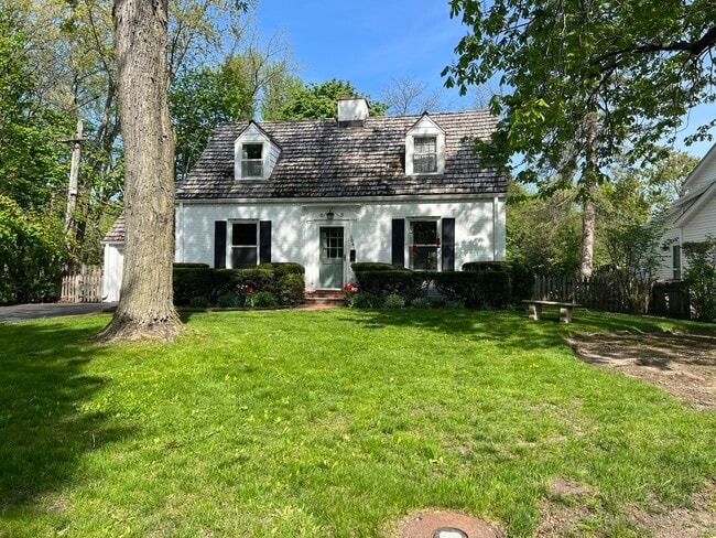 Building Photo - 1641 Ravine Ln