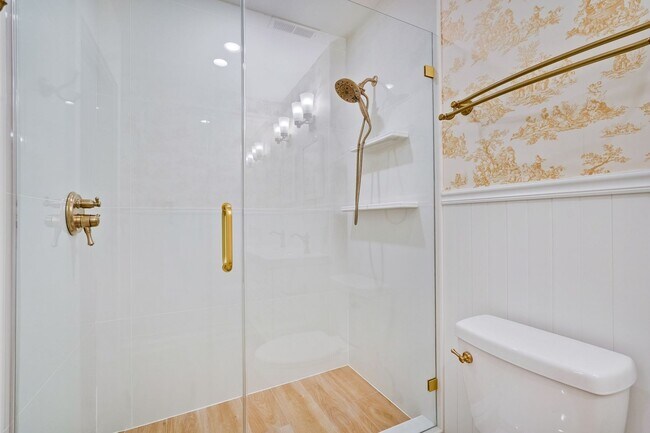 Building Photo - Quaint and Cozy One-Story Craftsman-style Home nestled in the sought-after Sunnyvale neighborhood...