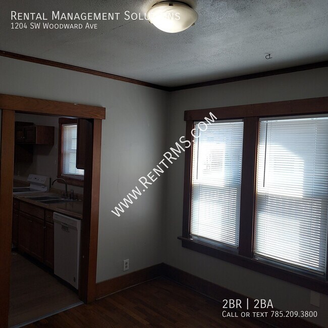 Building Photo - 1204 SW Woodward Ave