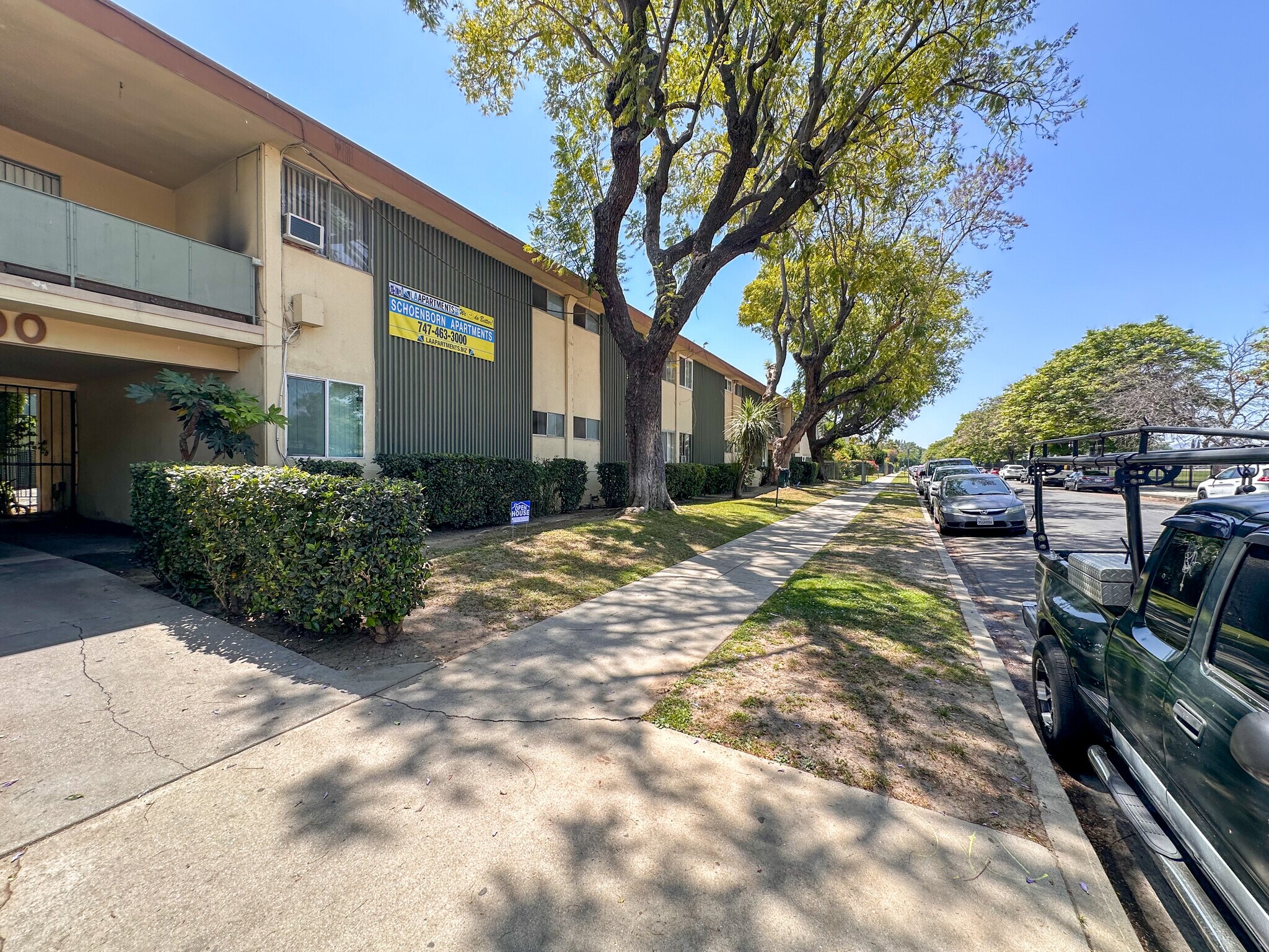 Building Photo - 8332 Zelzah Ave