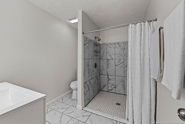 Building Photo - 1865 Tryon Dr