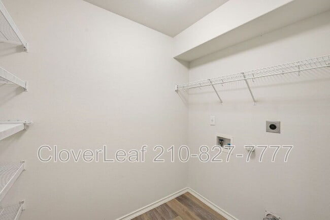 Building Photo - 7126 Horizon Star