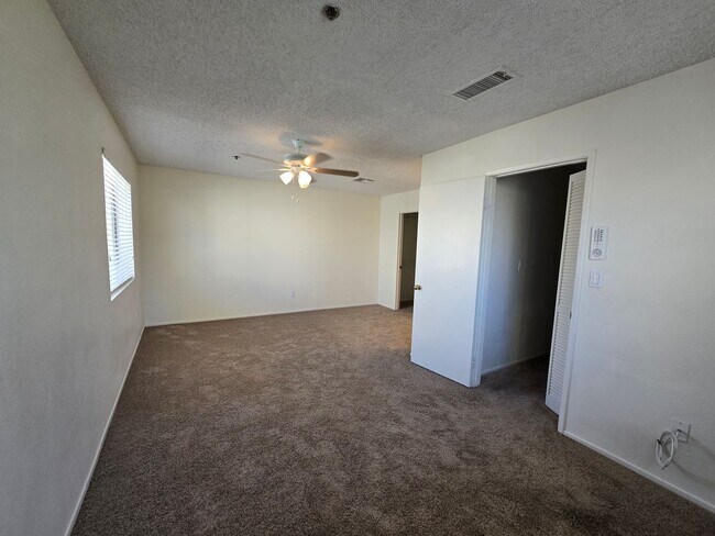 Building Photo - 44500 15th St E