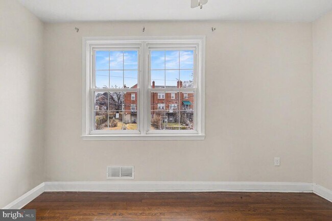 Building Photo - 1546 Putty Hill Ave