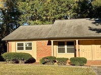 Building Photo - 124 Hillcrest Dr
