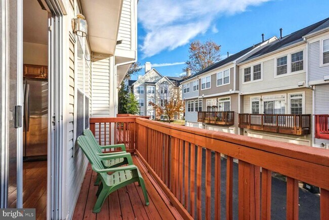 Building Photo - 4093 Fountainside Ln