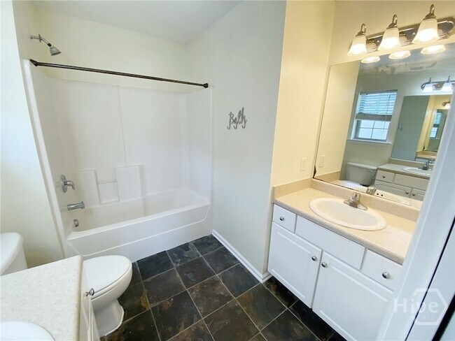 Building Photo - 205 Salt Landing Cir