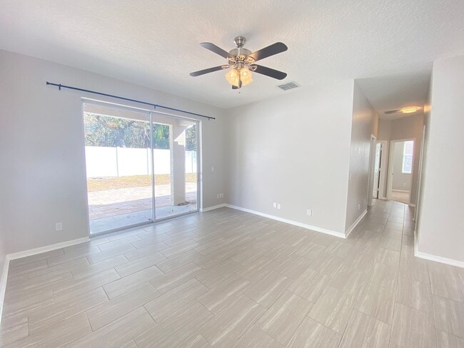 Building Photo - 1737 Lalique Ln