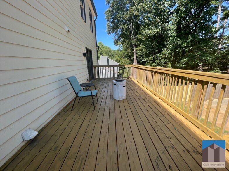 Building Photo - 758 Brownlee Ln