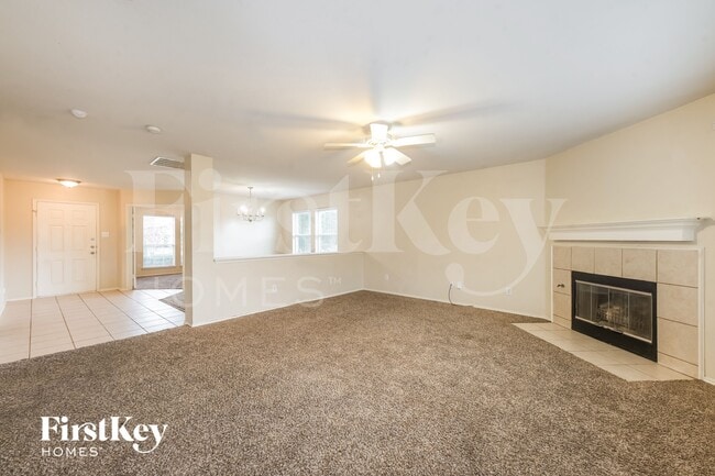 Building Photo - 414 Hackberry Dr