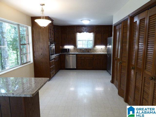Building Photo - 81 Brookview Ln