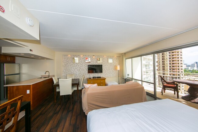 Building Photo - ILIKAI 1430 -Prime Living in Waikiki -