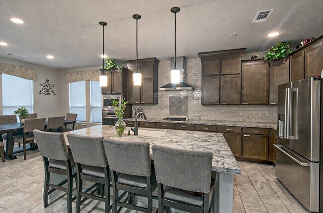 Building Photo - 6911 Twilight Elm Trace