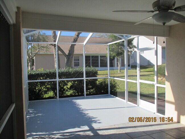 Building Photo - Lovely Oakwood Village Home