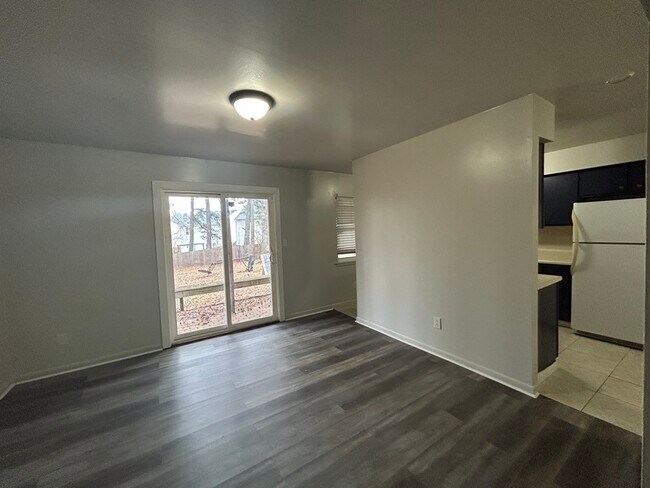 Building Photo - 9109 Troon Ln