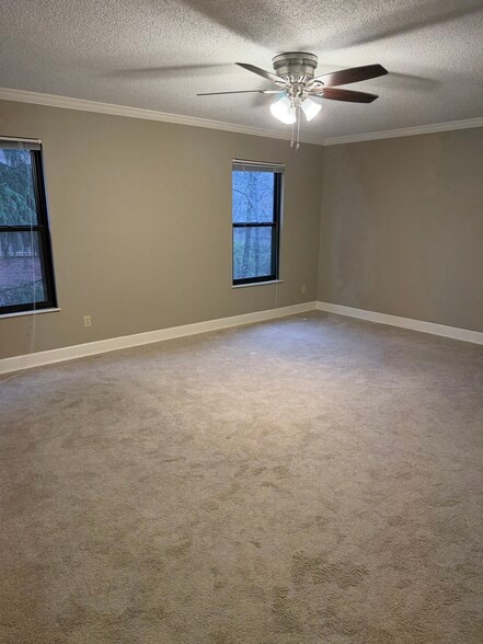 Building Photo - 698 Trailcrest Ct