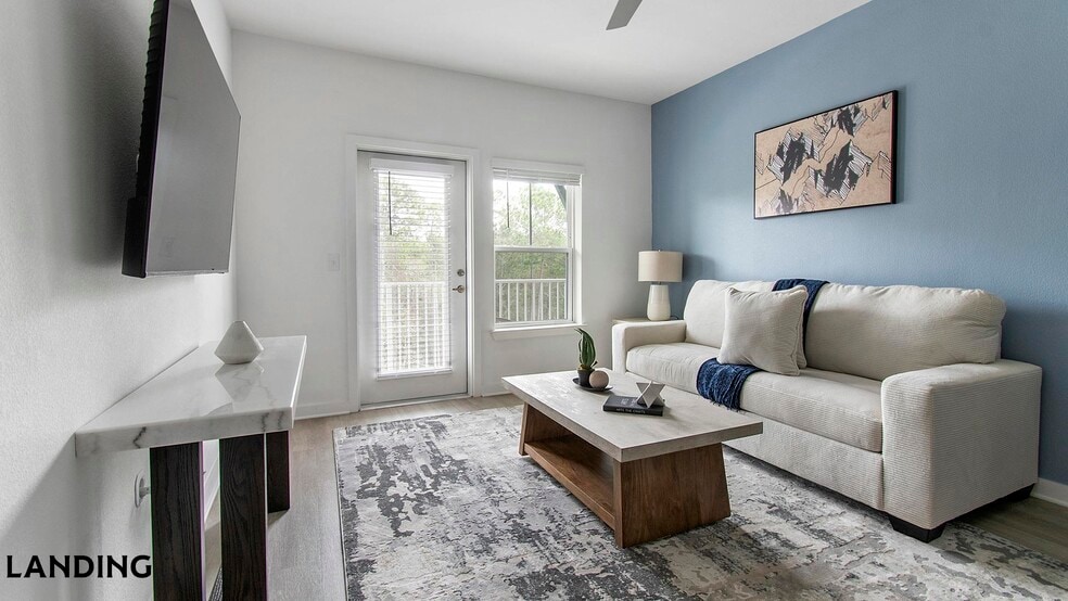 Building Photo - 12525 Tibbets Ln