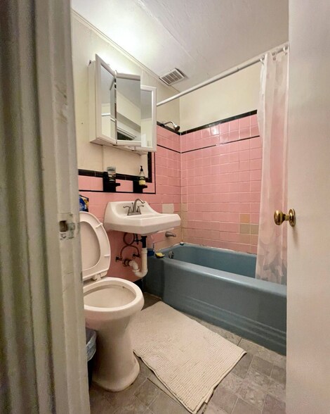 Building Photo - 41 Bay State Rd