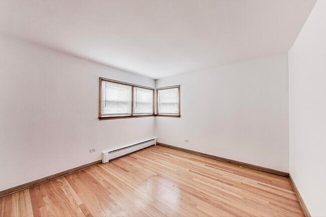 Building Photo - 9032 N Churchill Cir