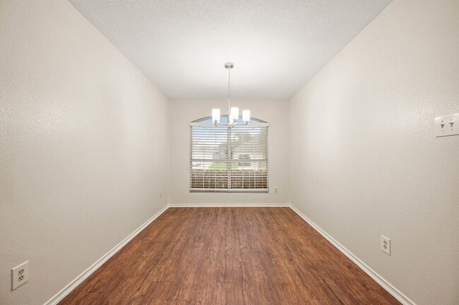 Building Photo - 961 Indian Blanket Dr