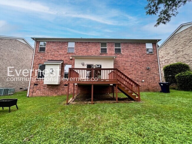 Building Photo - 4-Bed/2.5-Bath/ Home with Attached Garage and Large Yard/Available Now!