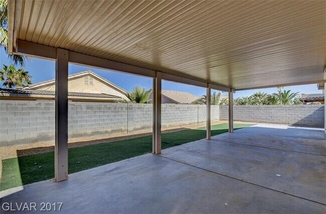 Building Photo - Gorgeous 1 story Home