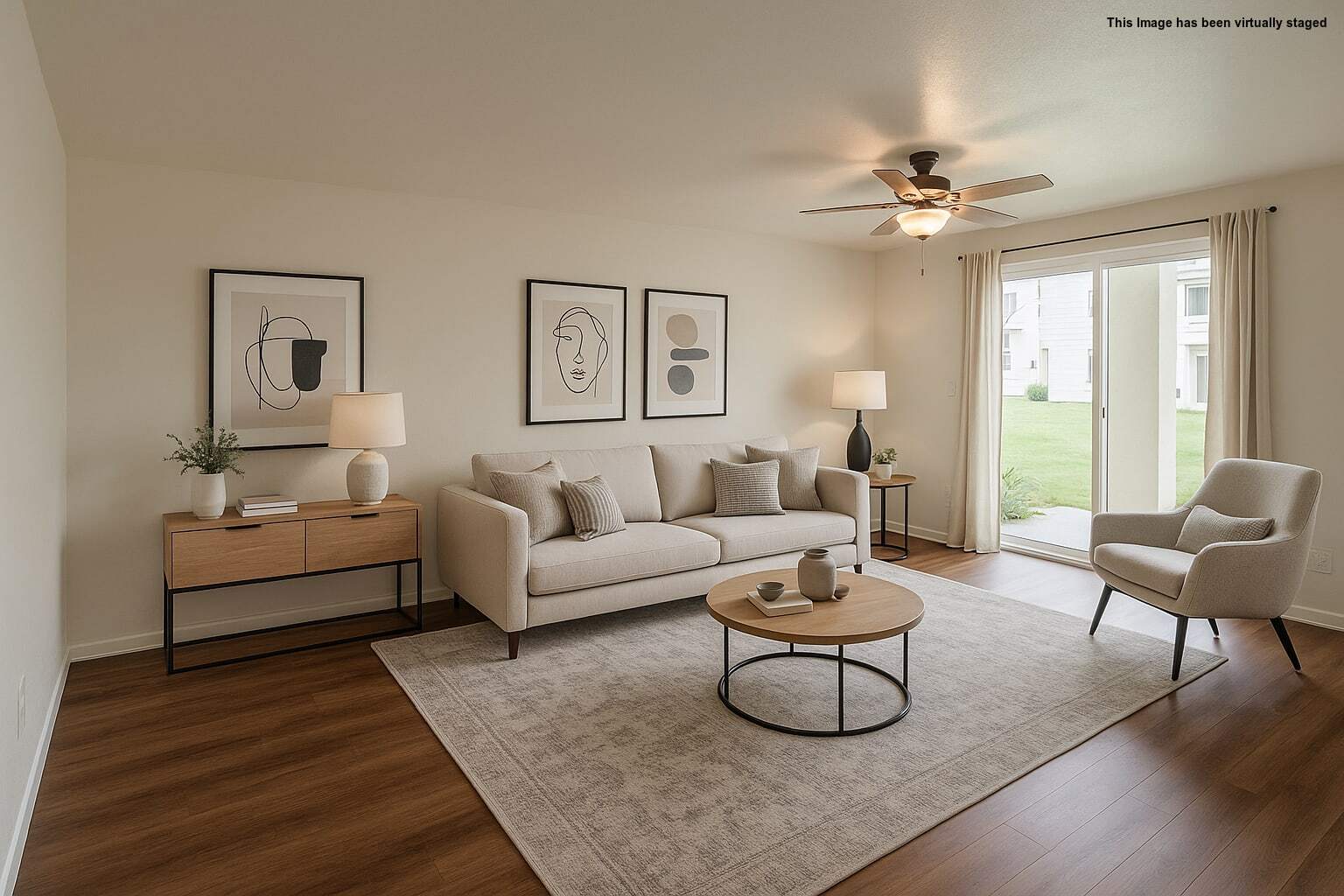 Living/Dining area - 5300 Harbour Pointe Blvd