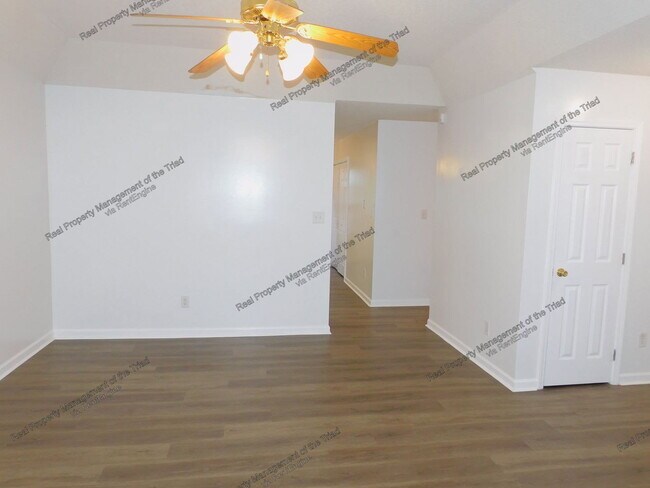 Building Photo - 4720 Beckel Rd