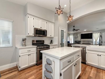 Building Photo - 5544 Sage Dr