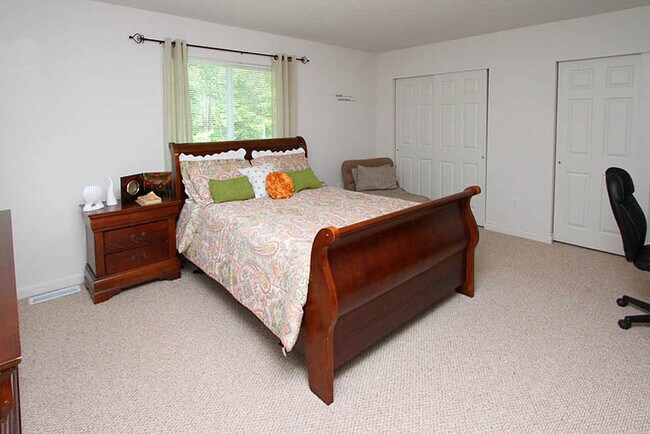 Building Photo - 41 Arthurian Way