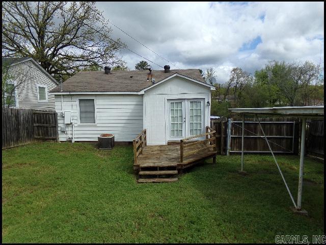Building Photo - 5919 Woodlawn Dr
