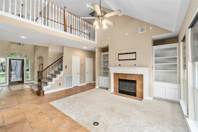 Building Photo - 905 Carriage Hills Blvd