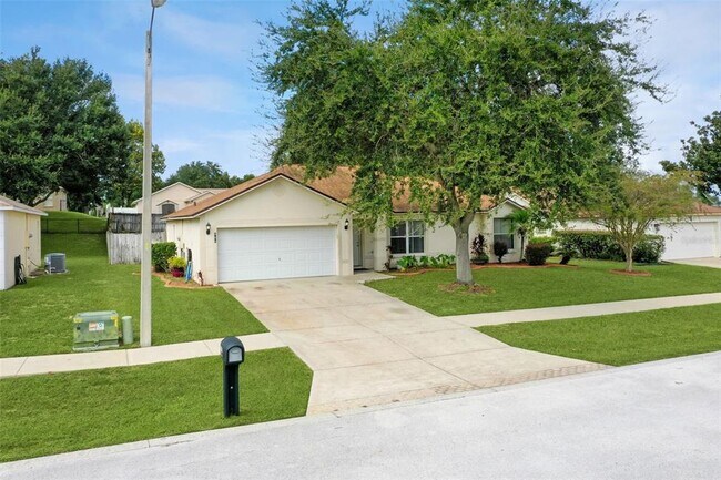 Building Photo - 886 Scenic View Cir