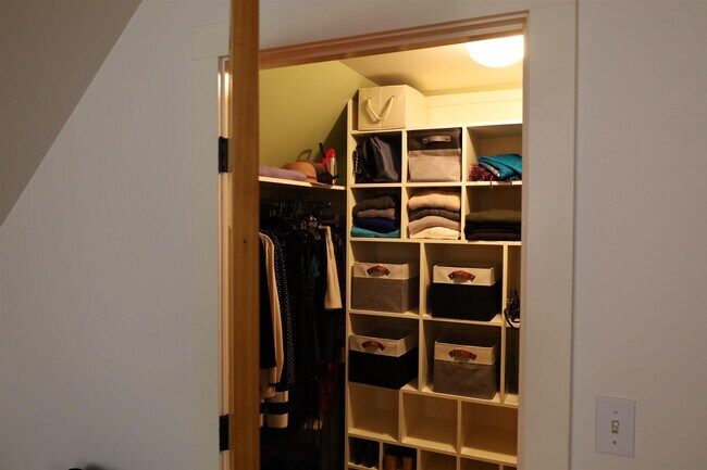 Building Photo - 2613 NH-25A