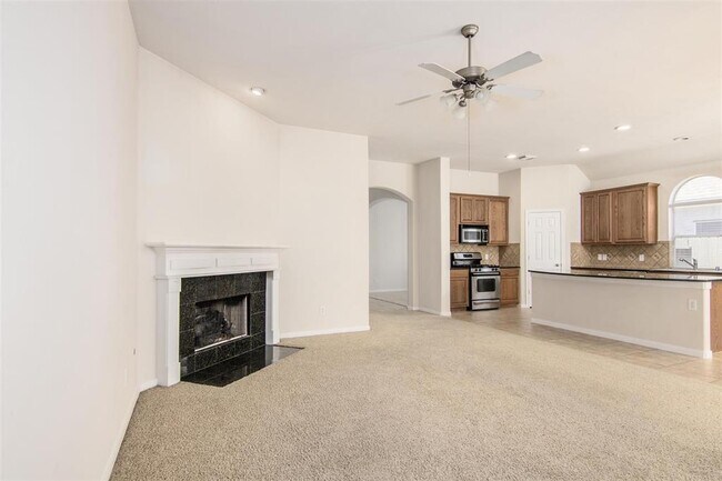 Building Photo - 25609 Tiverton Forest Ct