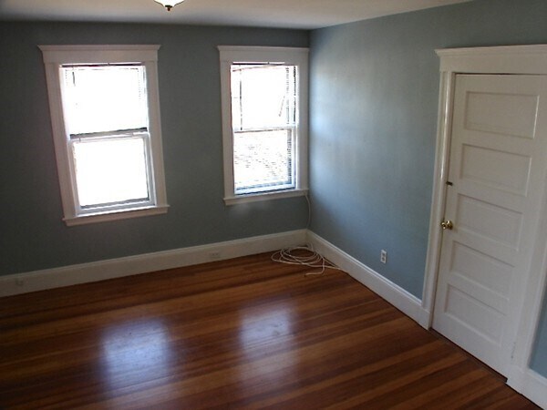 Building Photo - 49 Marlboro St