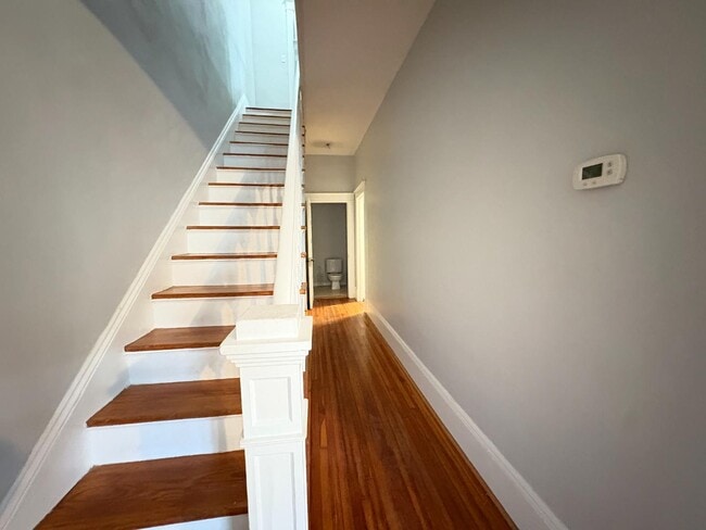 Building Photo - 1331 Ruffner Pl