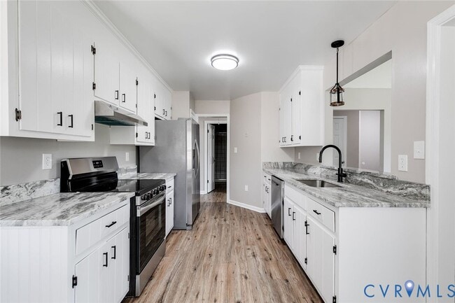 Building Photo - 3524 E Chagford Terrace