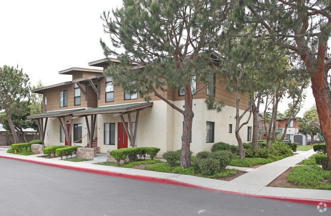 Building Photo - Trolley Terrace Townhomes