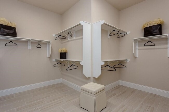 Building Photo - 2064 Bluestem Dr