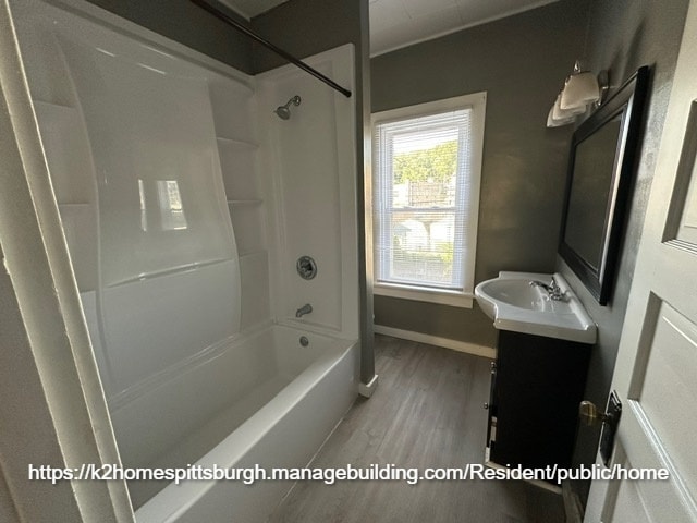 Building Photo - 438 Russellwood Ave