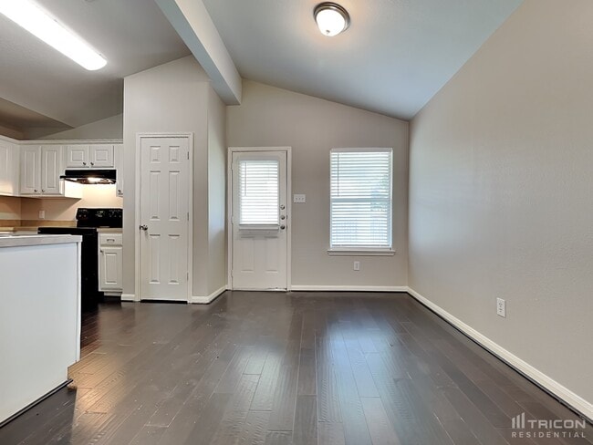 Building Photo - 28715 Nueces River Ct