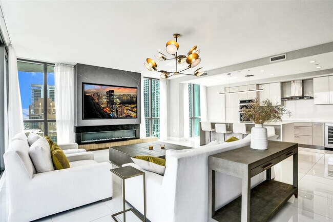 Building Photo - 100 E Las Olas Blvd