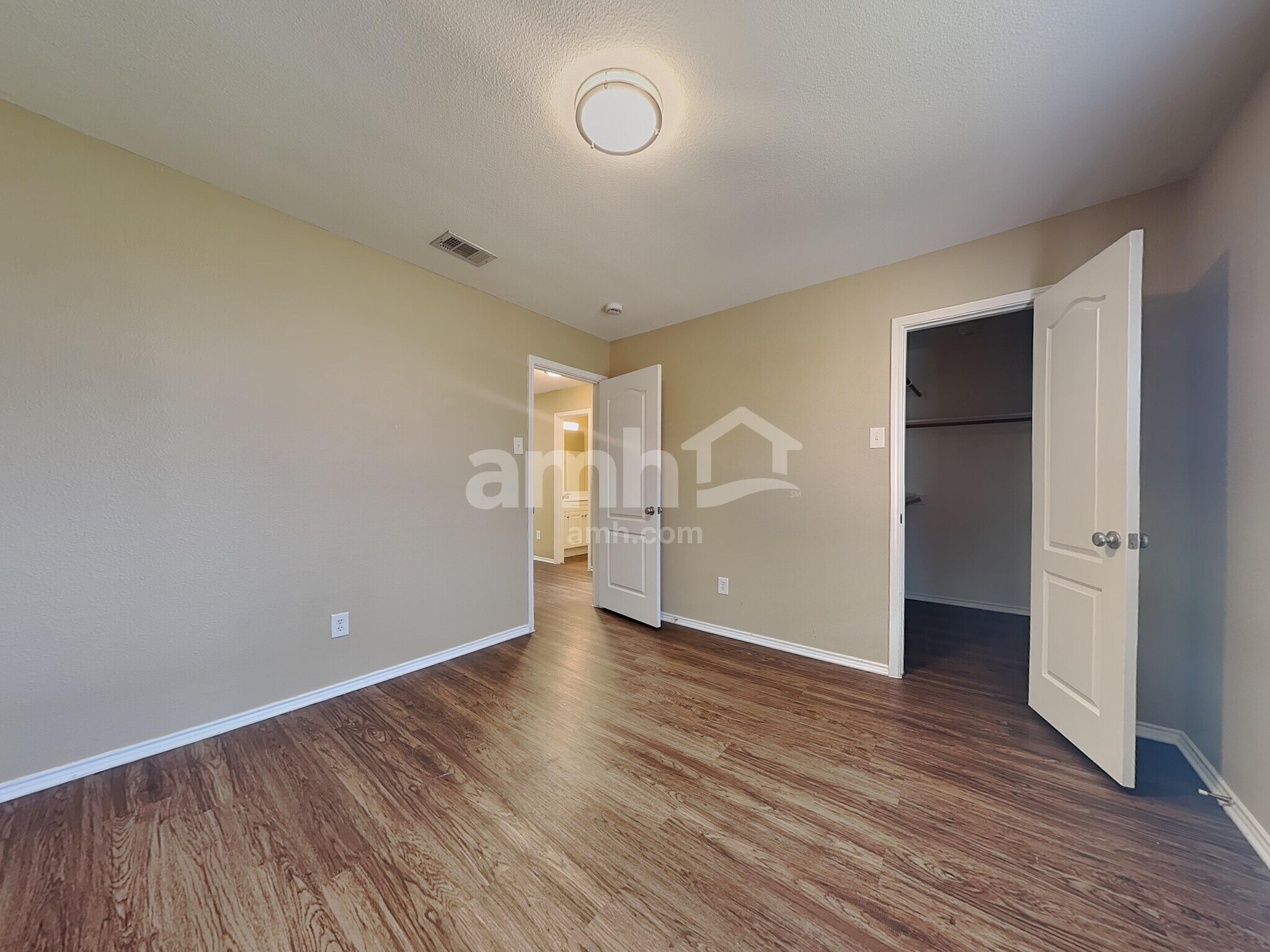 Building Photo - 1313 Gray Dawn Dr