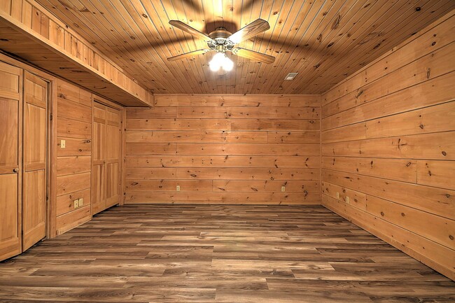 Building Photo - 13625 Horton Hwy