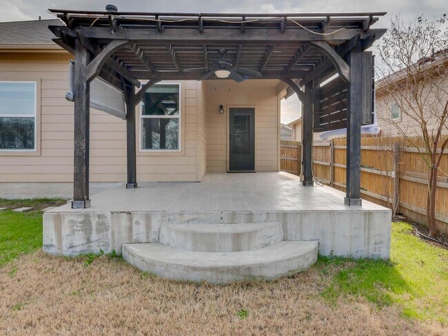 Building Photo - 688 Donegal Ln